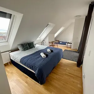 Eca Rooftop Live - Private & Serviced Vienna