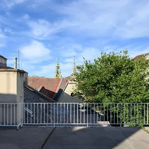 Daire Palais Palffy Suits, Viyana